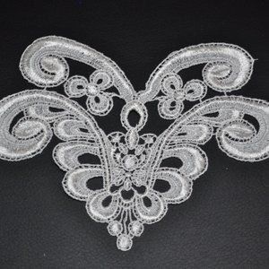 Vintage 12PCS X $9 Trims Sewing Lace Flower design Applique Top Dress or sweater